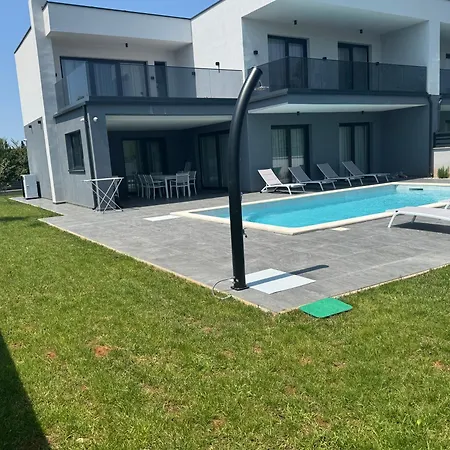 Violeta & Katharina *