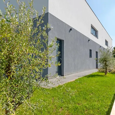 Violeta & Katharina * Rovinjsko Selo