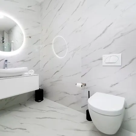 Violeta & Katharina Villa