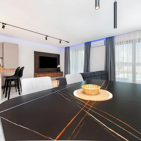 Violeta & Katharina * Rovinjsko Selo