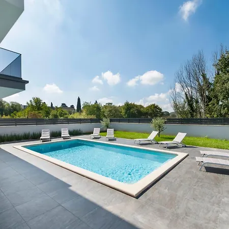 Violeta & Katharina Villa Rovinjsko Selo