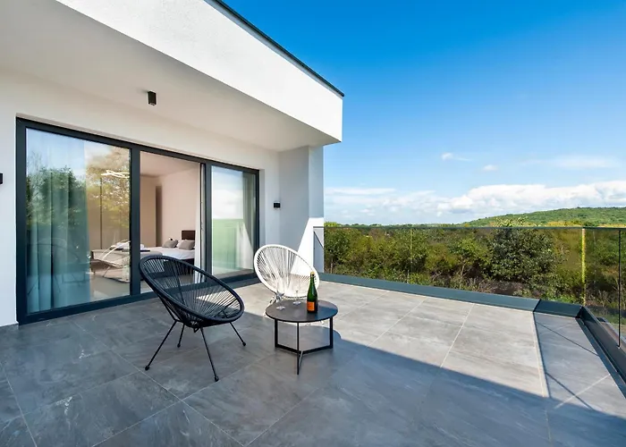 Vila Violeta & Katharina *