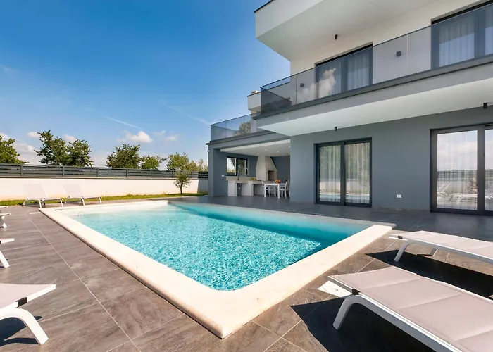 Violeta & Katharina Vila