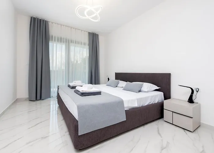 Violeta & Katharina Vila